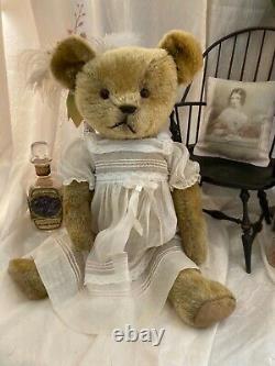 20 PRECIOUS ANTIQUE 1910s AMERICAN IDEAL TEDDY BEAR IN WHITE DRESS