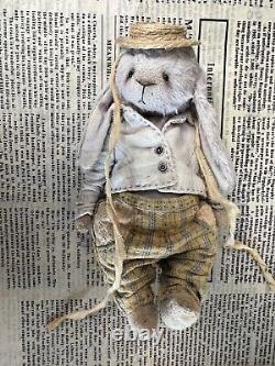 Artist Teddy Rabbit