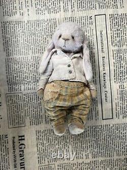 Artist Teddy Rabbit