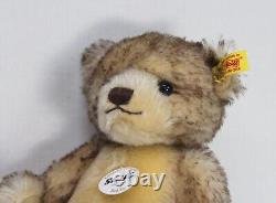 Classic Robby Teddy Bear by Steiff EAN 027291